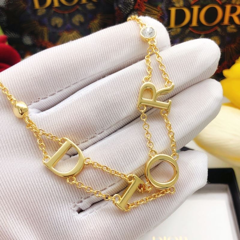 chr1st1an D10r necklaces